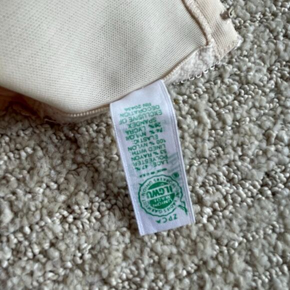 🔥NWOT Vintage ILGWU Carnival Romantic Lace Bustier Corset Victorian Bra Sz 32B - Picture 10 of 13